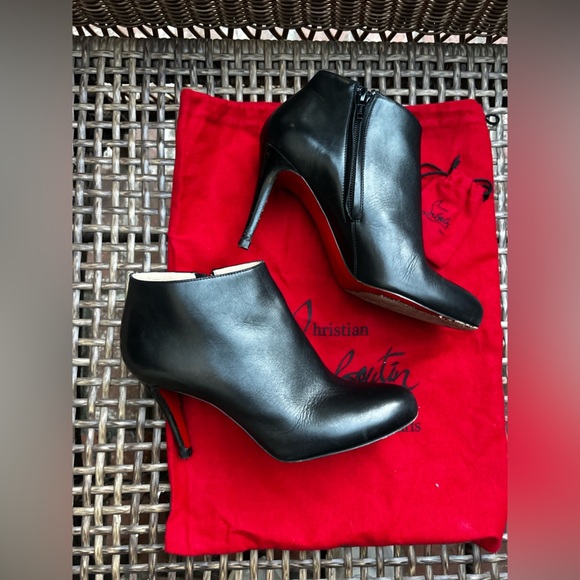 Christian Louboutin Belle Leather Red-Sole Ankle Boots Black Leather - Picture 9 of 14